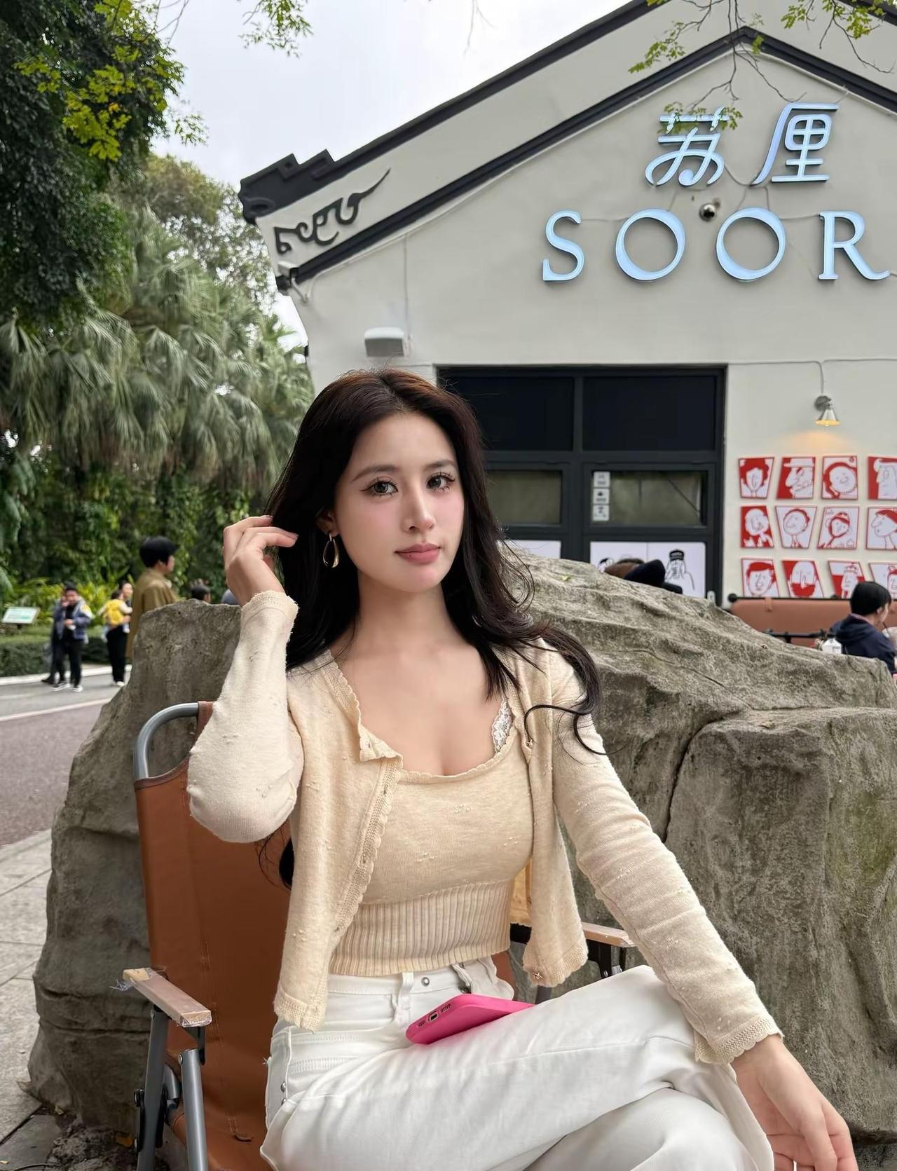 淡淡的就很好我确切的知道人生不会太圆满不奢求每一天都过的幸幸福福开开心心