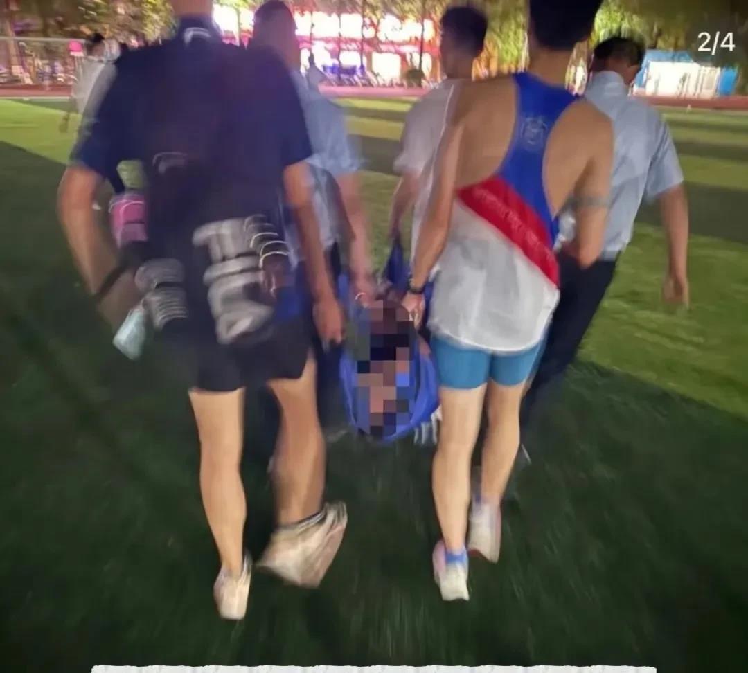 这下好了，打人的家长是出气了，却把别人的路给堵死了。事发上海交大