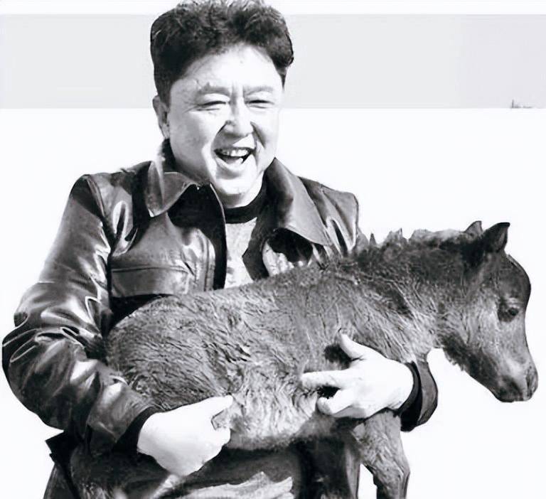 郭德纲怎么也没想到，自己花一百万从新西兰给于谦买的汗血宝马，喂了三天就撑不住了。