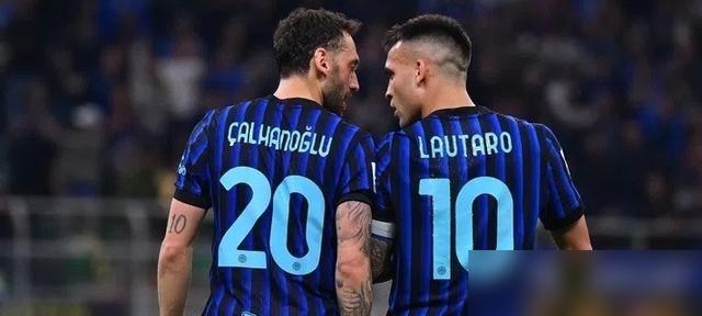 1000万欧元年薪砸脸！国米还在为3年合同犹豫，土耳其豪门直接翻倍抢人。恰尔