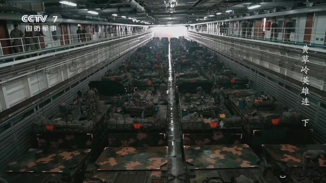 年轻的士兵，渴望建立功勋！无论是海陆空，还是火箭军，都在等待那一刻的命令！四