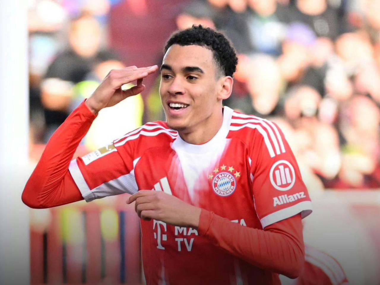 德甲一夜太疯狂！拜仁5-0创纪录，甩开第二名的多特12分！积分榜更新！北