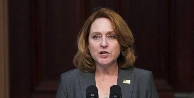 美国国防部副部长凯瑟琳·希克斯曾说：从现在开始，中国武力统一台湾的选项不再