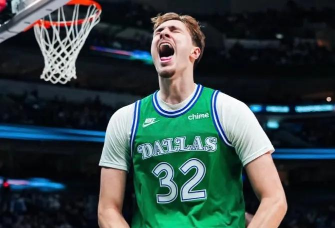 弗拉格：为了最佳新秀荣誉拼了！弗拉格51分创造历史！nba历史最年轻的50分