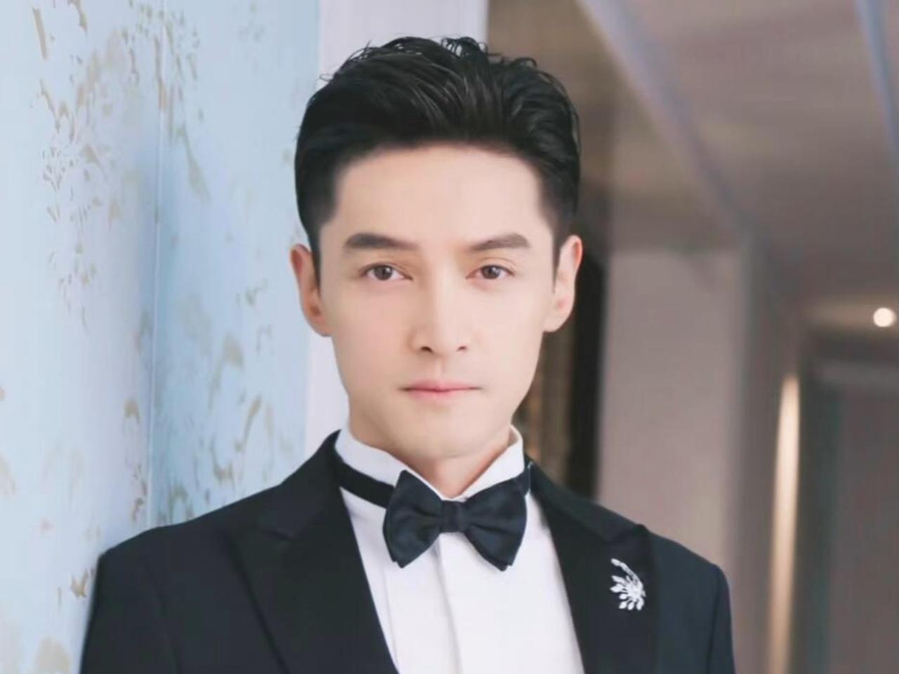 演员胡歌说：“我的母亲在2019年3月份去世了，此后我一直没有从她离开的阴影里走