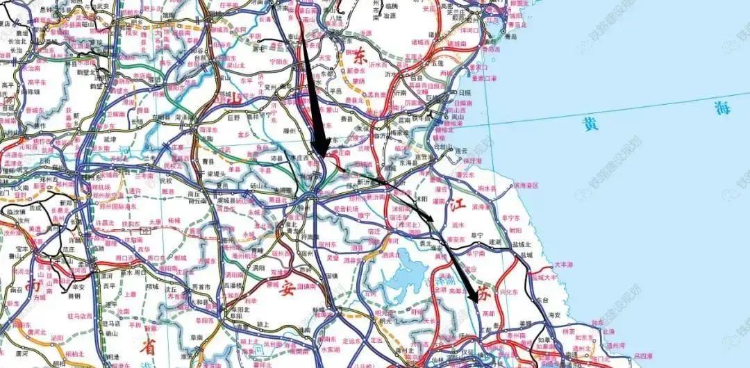 宿迁这回有点“一头热”了，把淮新高铁写进2026年的计划里，看着热热闹闹，其实是