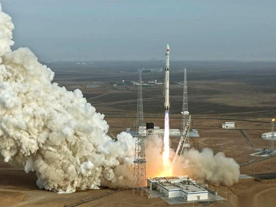 今天那个新火箭，长征十二号甲，一级箭体回收，失败了。官方通报的措辞很讲究，叫“