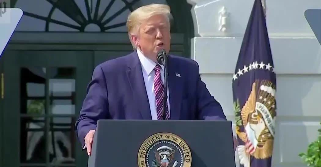 特朗普训斥：有本事，你们要么宣战，要么闭嘴，不要关着门闹情绪，不要自以为是，狂妄
