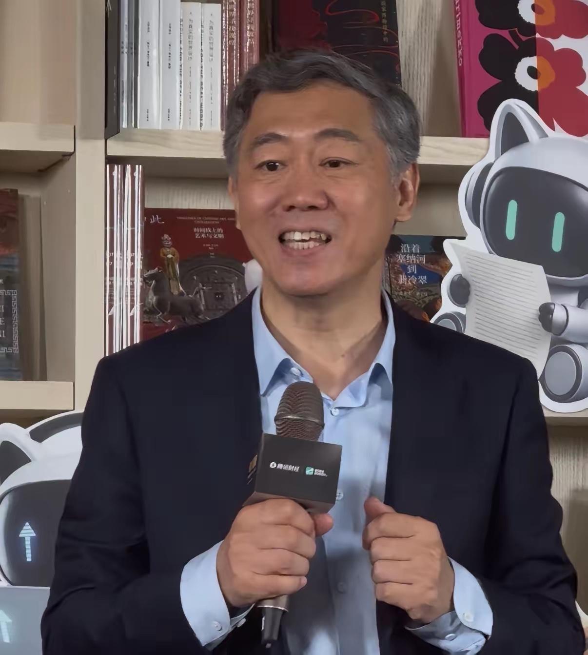 “清华教授拍桌动怒”…​2026年10月8日，一场聚集了学界专家、产业界代表