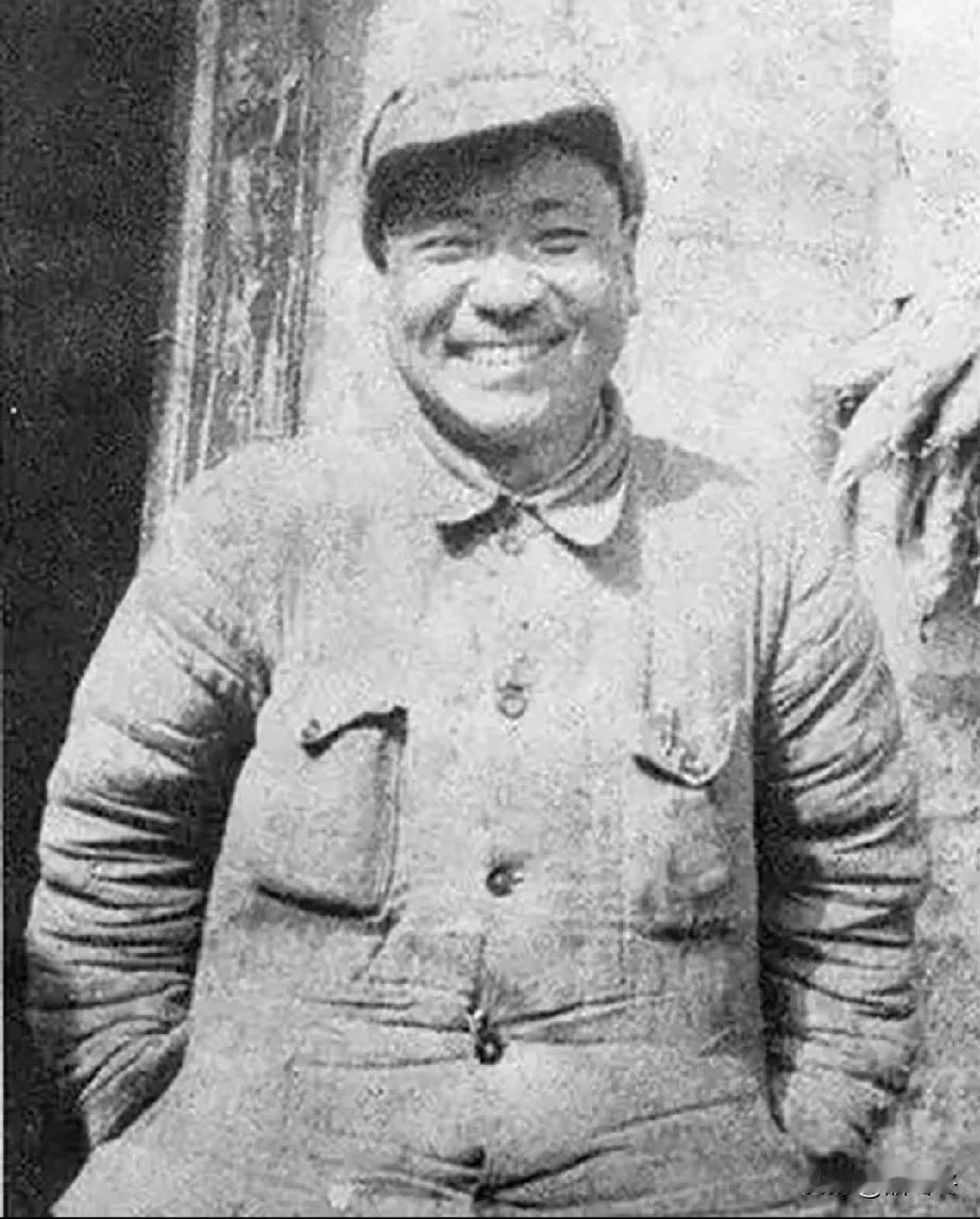 史上唯一五重间谍——袁殊潜伏敌营14年！袁殊堪称传奇中的传奇！他同时拥有中