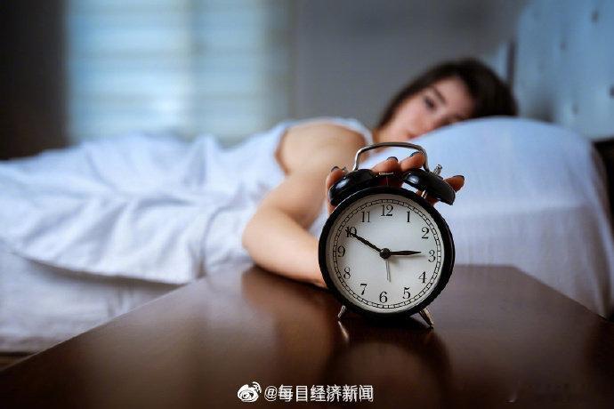 每天睡7.1小时身体最不虚【“黄金睡眠时长”火了！研究证实：每天睡8小时可能多了