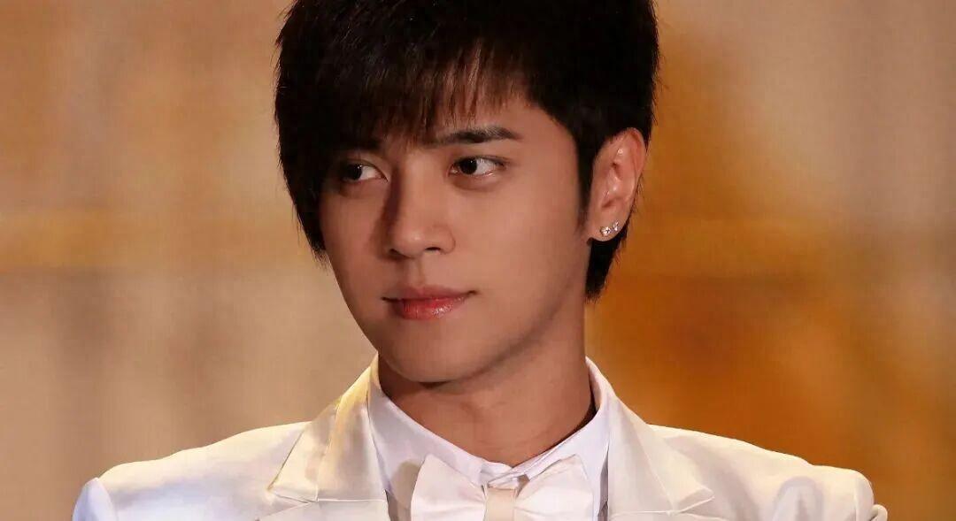 塌房第5年，罗志祥面相彻底变了！正面回应“时间管理大师”称号！🤫这两天，