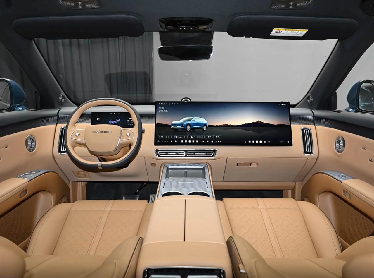 固态电池火了，燃油车真要被彻底取代？最近固态电池的消息满天飞，很多人都在说，这
