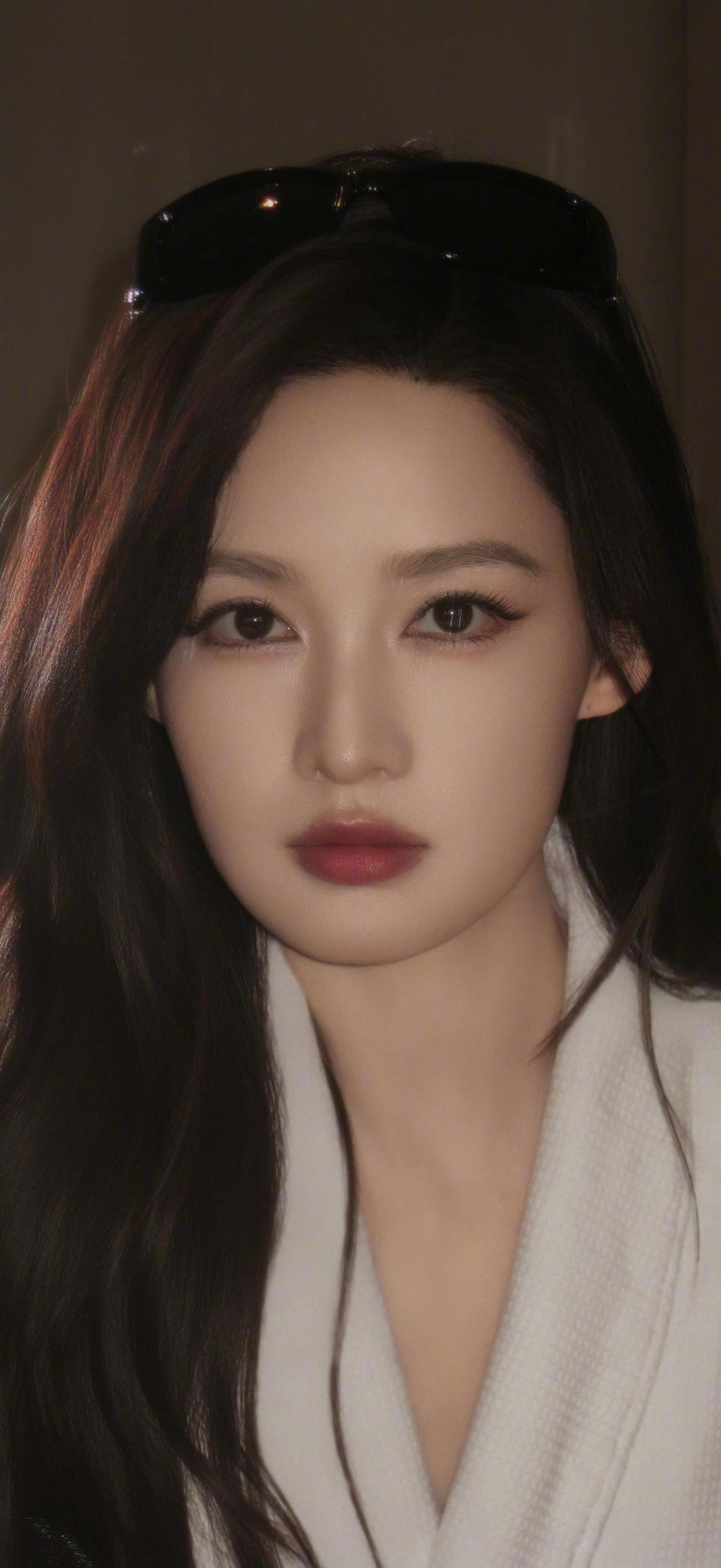 美女壁纸-第5813期-李沁