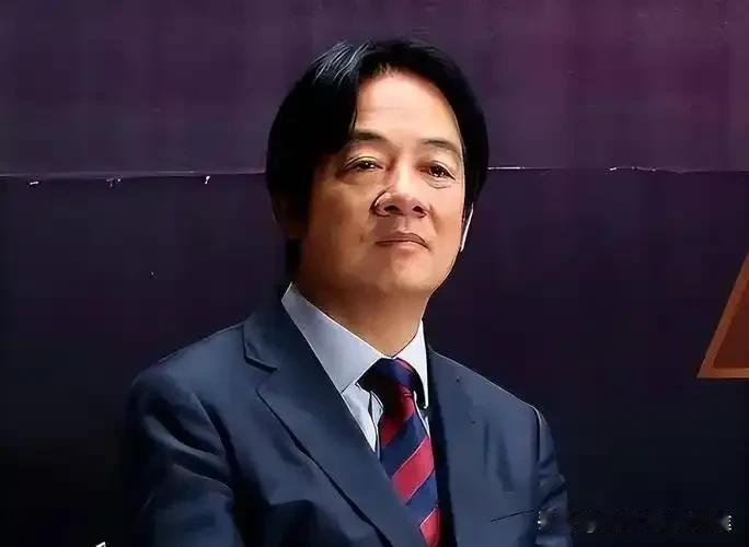 赖清德陷“三重危机”？陈冰犀利点评：政治屎壳郎的末日将至2025年8月12