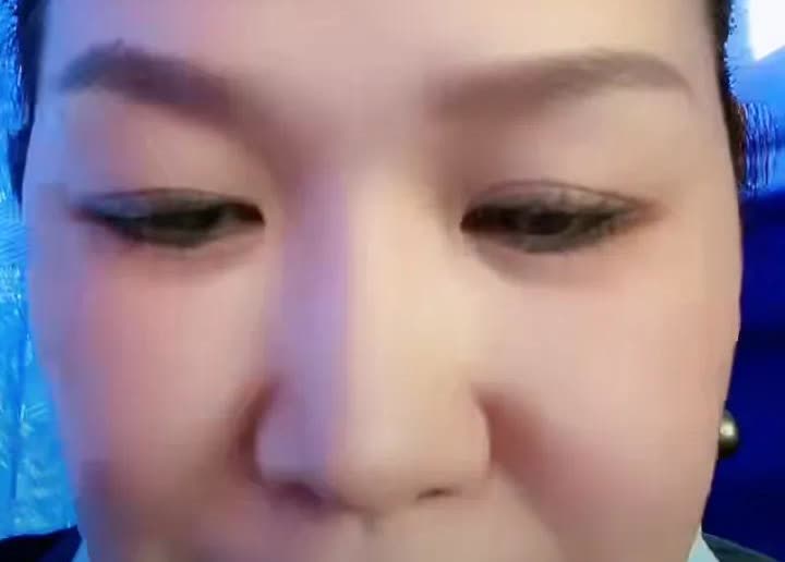 三月今天说有可能后面都是他自己弄的！三等证上面的章是真的，证是真的，现在