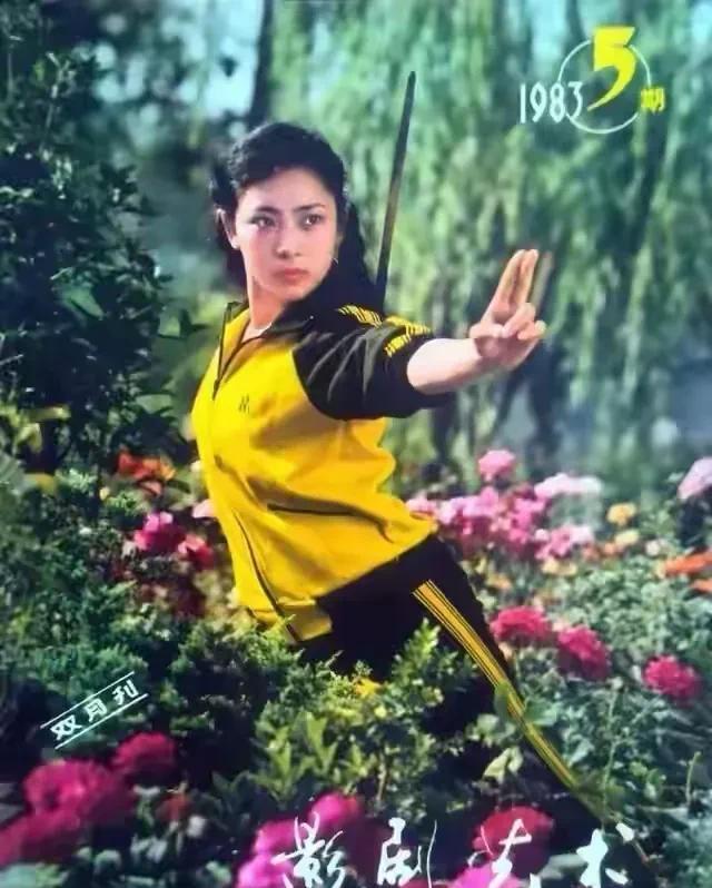 李连杰的前妻黄秋燕真是一位大美女，现如今都60岁的人。依然年轻美貌，气质优雅！她