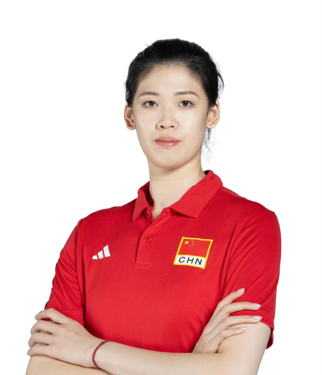 李盈莹已回到天津。从李盈莹个人社交平台的定位来看，她的IP地址显示为天津。此时此