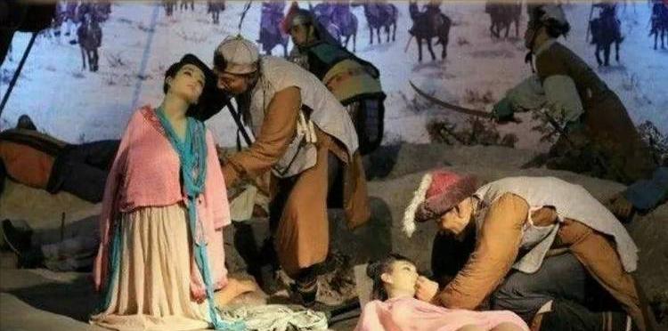 古代士兵屠城时，长得漂亮的女人会不会免死？答案是先糟蹋了再死。在冷兵器时代，当