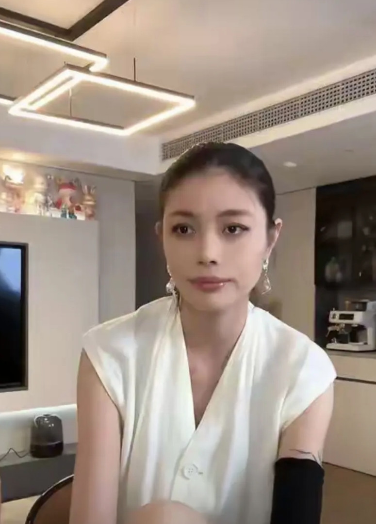 葛荟婕还是成熟了……汪峰的前任，葛荟婕官宣恋情，找个小男友，她说：她一定要把