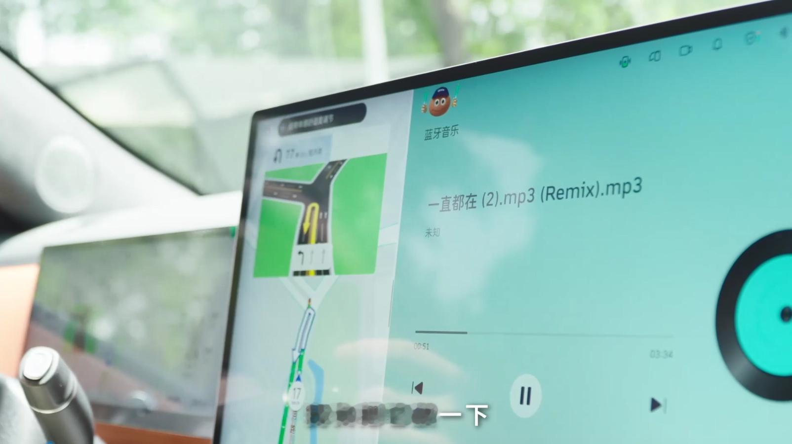 张智霖玩了几十年豪车，手上什么级别的车没见过。这次他和袁咏仪自己下定魏牌V9X—