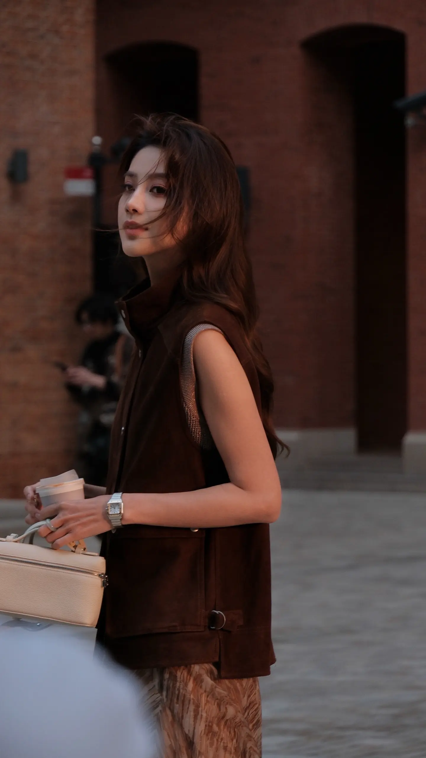 上海街拍。自带夏日松弛感的老钱风穿搭