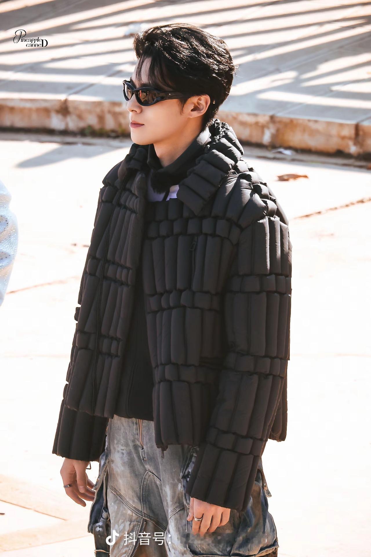 王鹤棣王鹤棣王鹤棣超话王鹤棣宇宙闪烁请注意宇宙闪烁请注意王鹤棣龅牙胡子造型帅帅