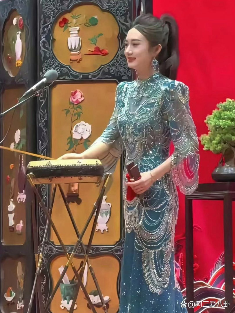 简直不要太像！德云社张婉怡和赵丽颖有几分神似