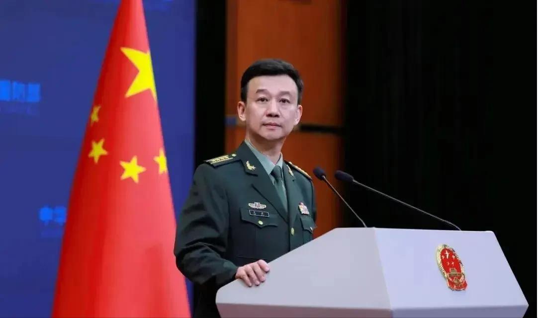 “从现在起，这片空域你们动不了！” 1月10日这天，美军三架B-1B“枪骑兵