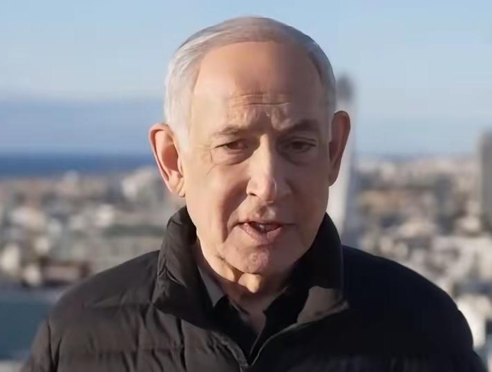 内塔尼亚胡说:“当你们看到德黑兰的恐怖分子轰炸平民时，你们就会明白其中的区别。德