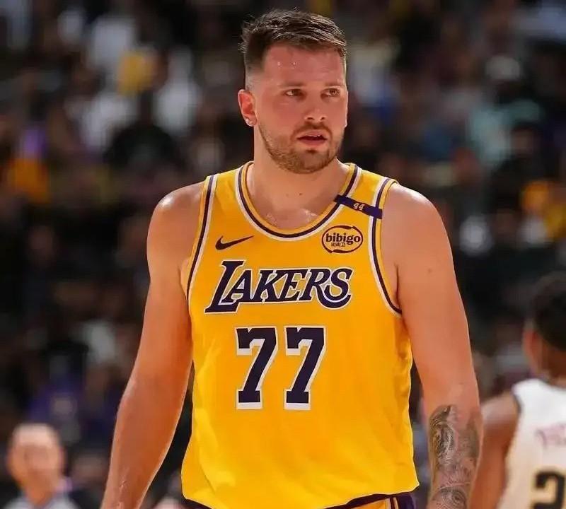 #NBA湖人队#『就在今天！7月25日NBA传来多则湖人队相关消息