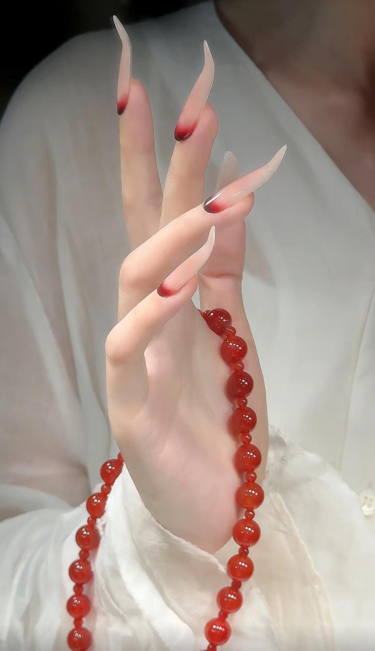 莲花美甲真的很美～✨🪷✨。莲花美甲超好看的美甲穿戴甲指尖生花