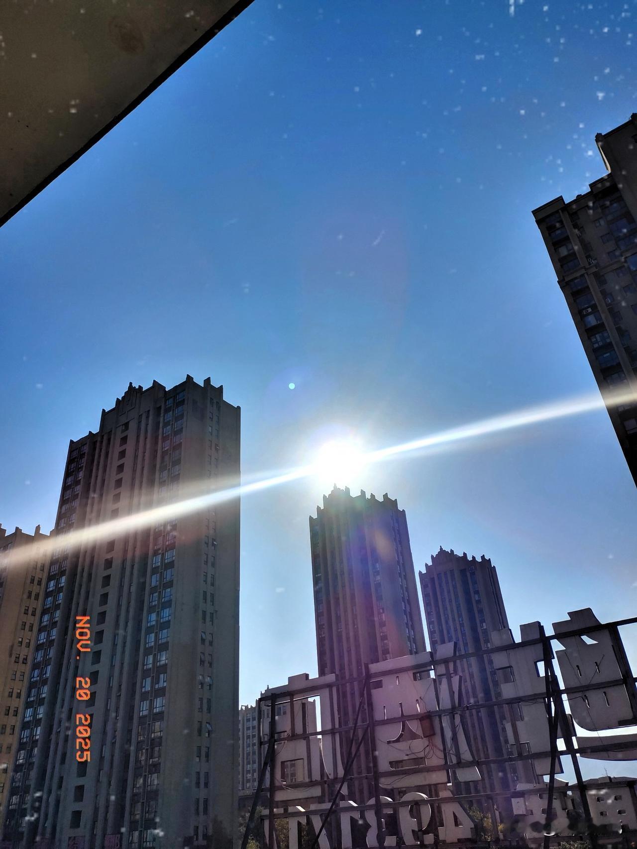 历史早该清醒了，西方政经学说不是“普世明灯”，而是“霸权工具”那些还在迷信