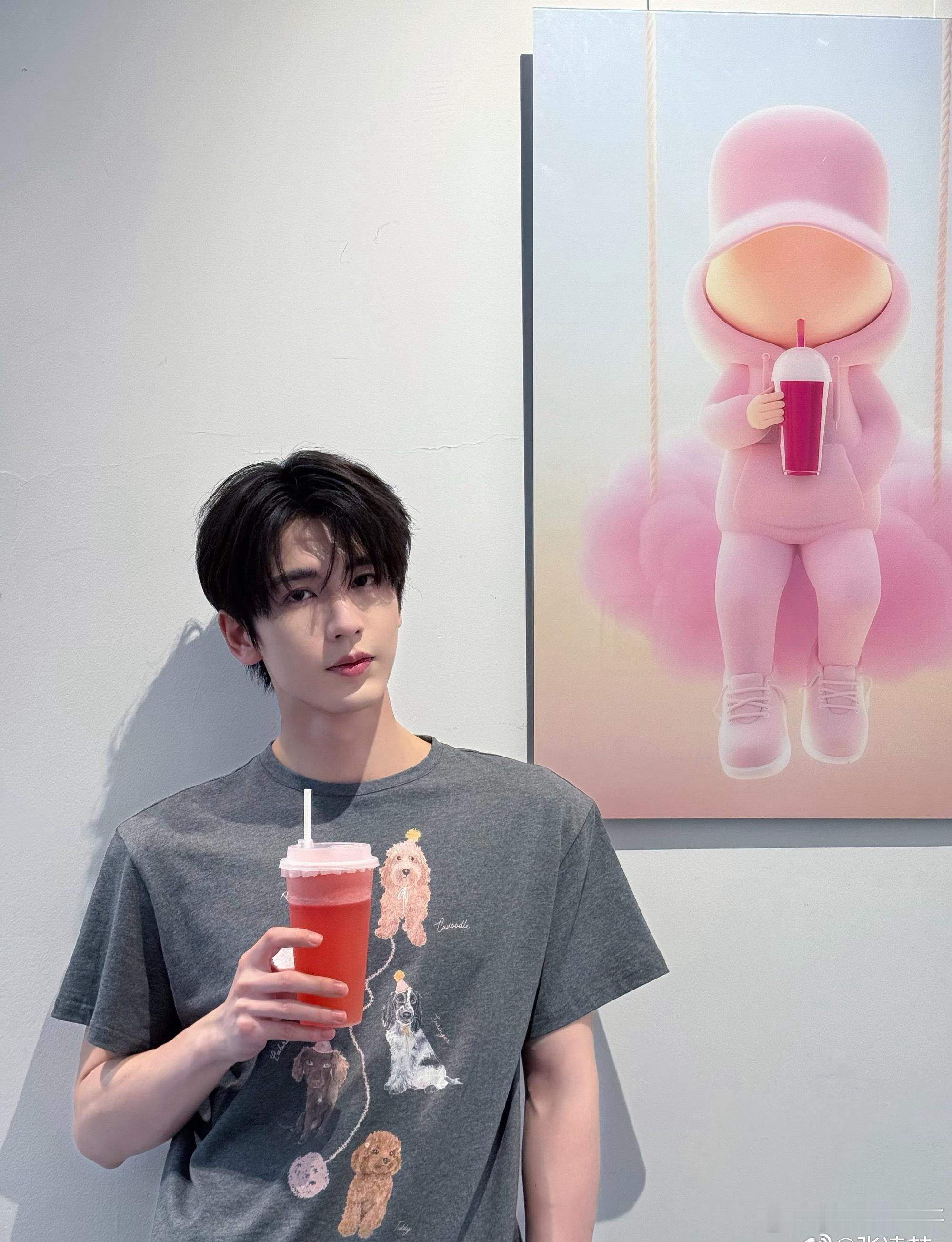 张凌赫|这组纯纯女友视角了​​​