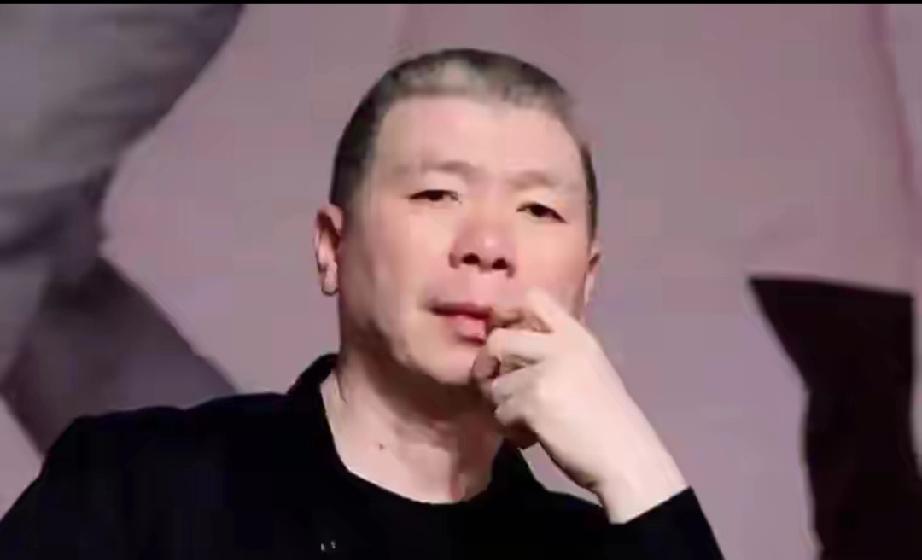 冯小刚直言她红不了！7年后再看苗苗，现状令人感慨凭借《芳华》一夜