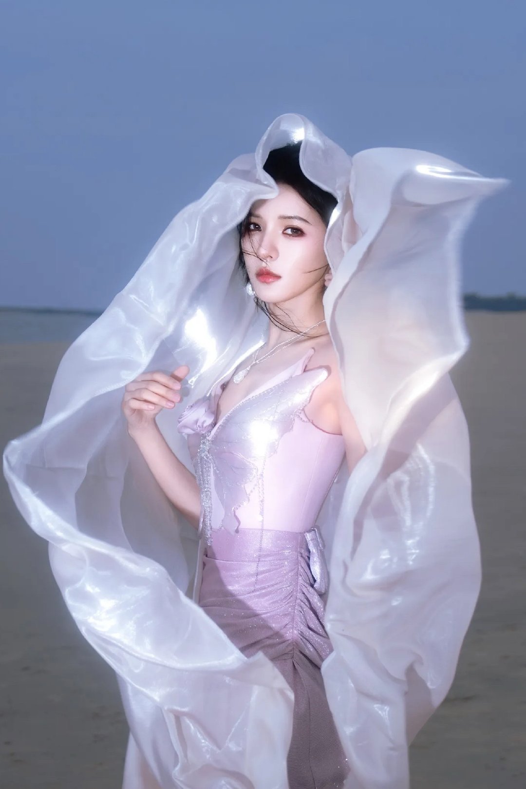 #张予曦#zux#张予曦#你的出现像一束光，照进了我灰暗的世界🌸🌸🌸​