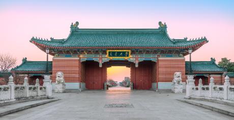 高考志愿填报里被讨论最少、却影响最深远的，恰恰是这个选项——城市。一、同样四年