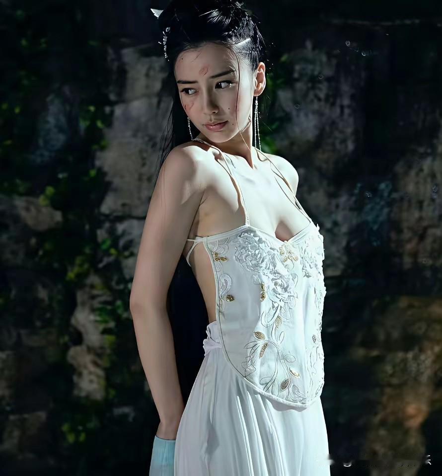 娶到这样美若天仙的老婆，黄晓明怎么舍得离婚的，实在搞不懂！[捂脸哭][捂脸哭]