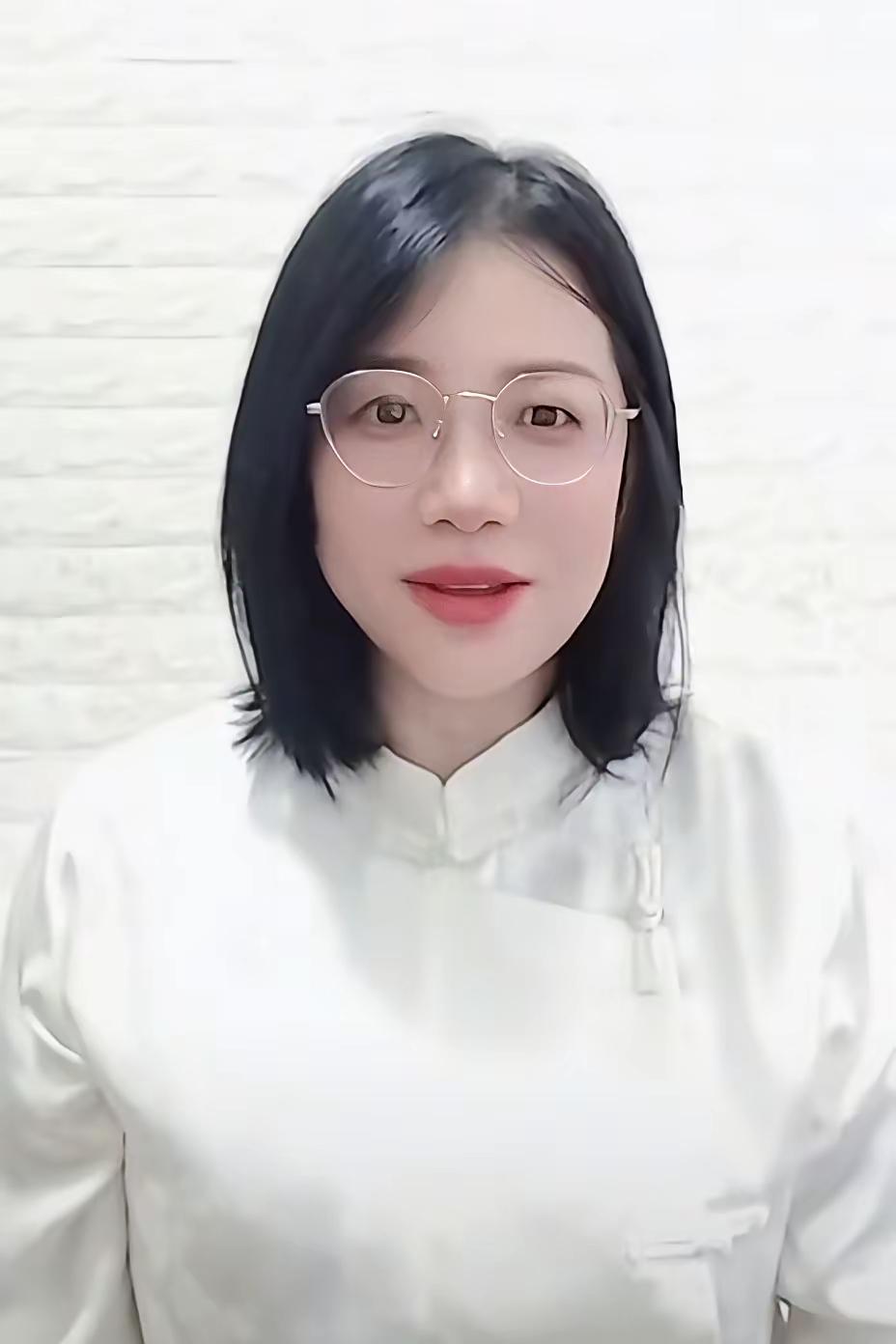 大娘，这可是天上掉馅饼的大好事，东篱这波直接把50万现金和全网道歉摆到了