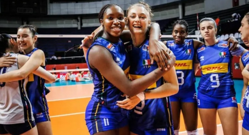 赖亚文醒醒吧！中国U21女排脆败意大利日本U21女排晋级四强编者注