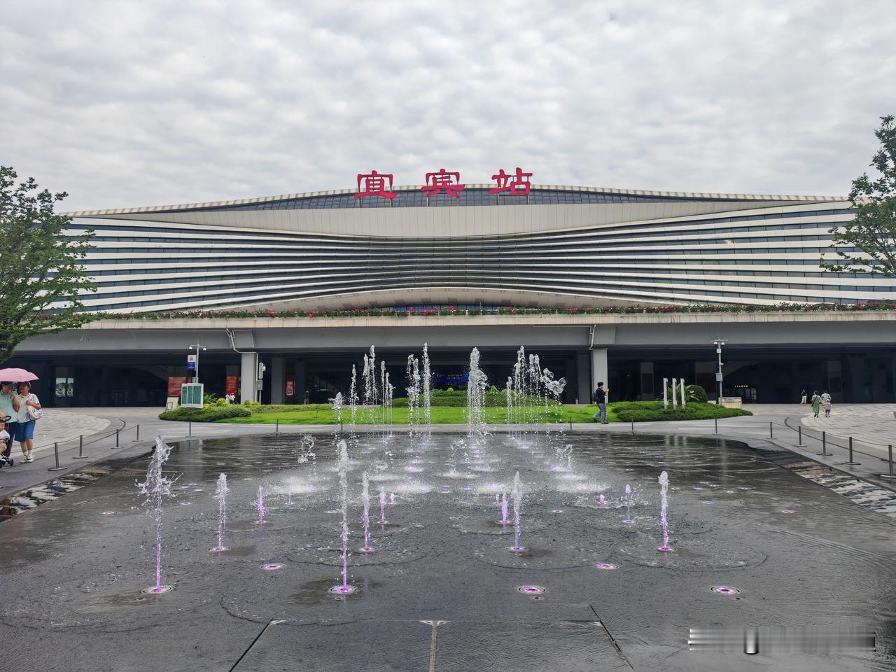 5公里收费108元！别让一时贪念，毁掉宜宾千年城市名片！刚刚刷抖音，刷到一位外地
