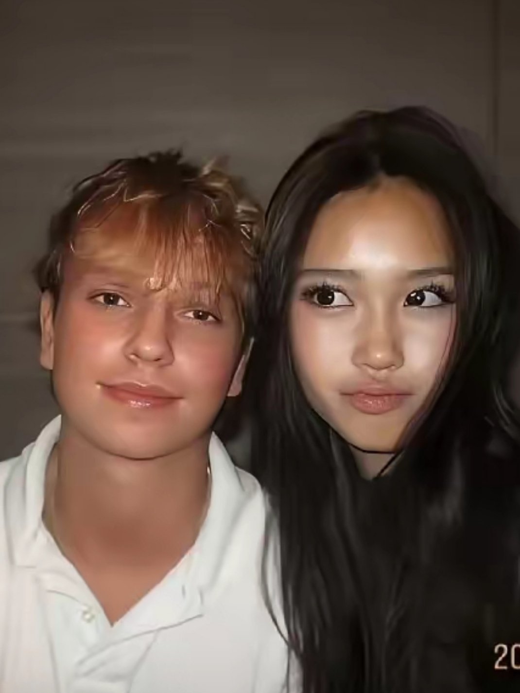 钟丽缇小女儿，上了国际学校后变得越来越开放了日常的社交平台，大胆秀恩爱，一点不顾及父母的脸面，全然自