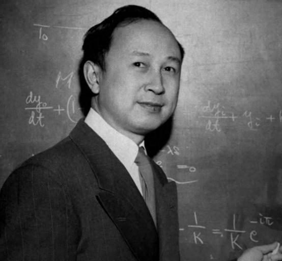 1956年，钱学森提议组建“火箭军”，周总理却摆手说到：太招摇得改，至此二炮成立