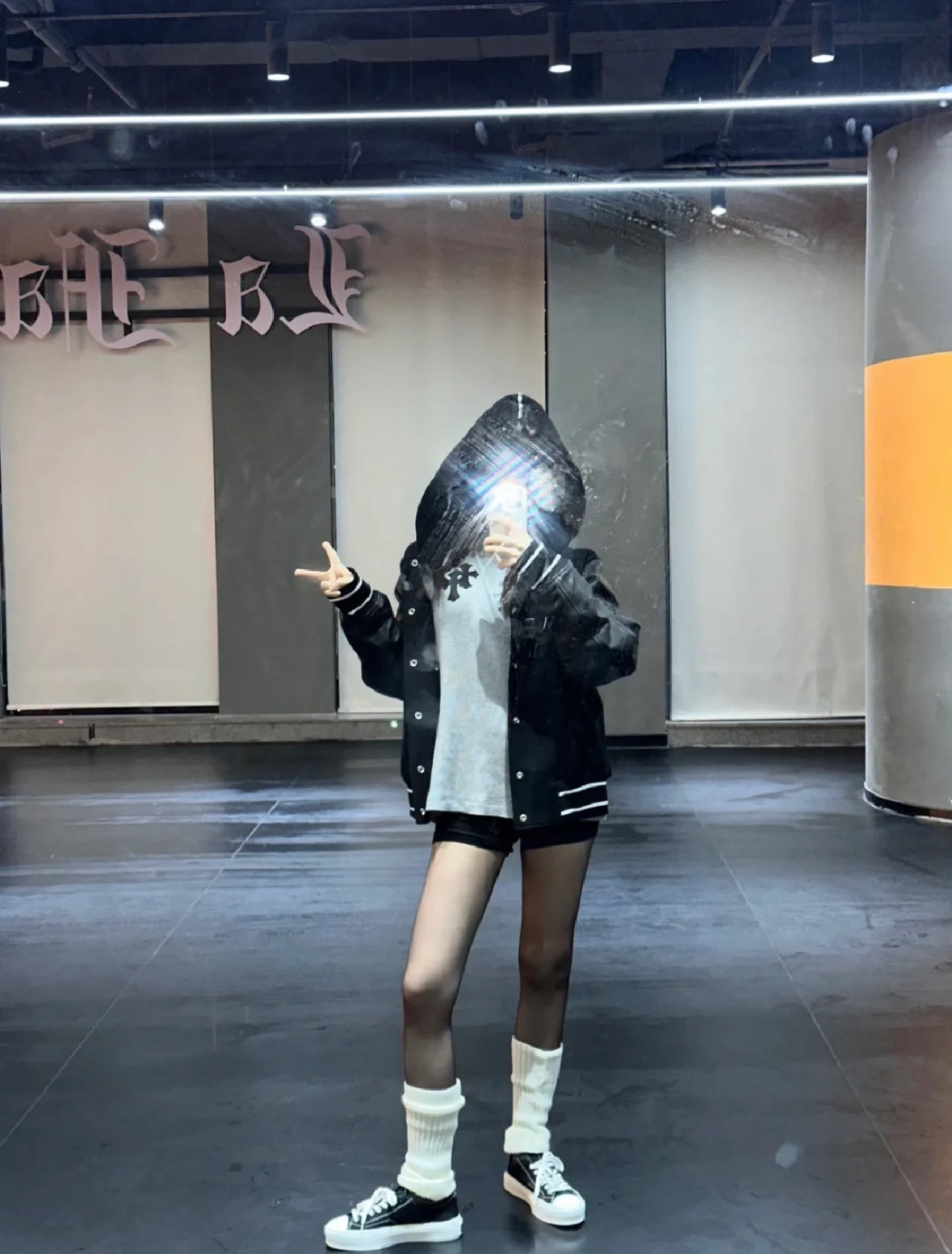 卧槽妈妈穿黑丝绝了虞书欣​​​