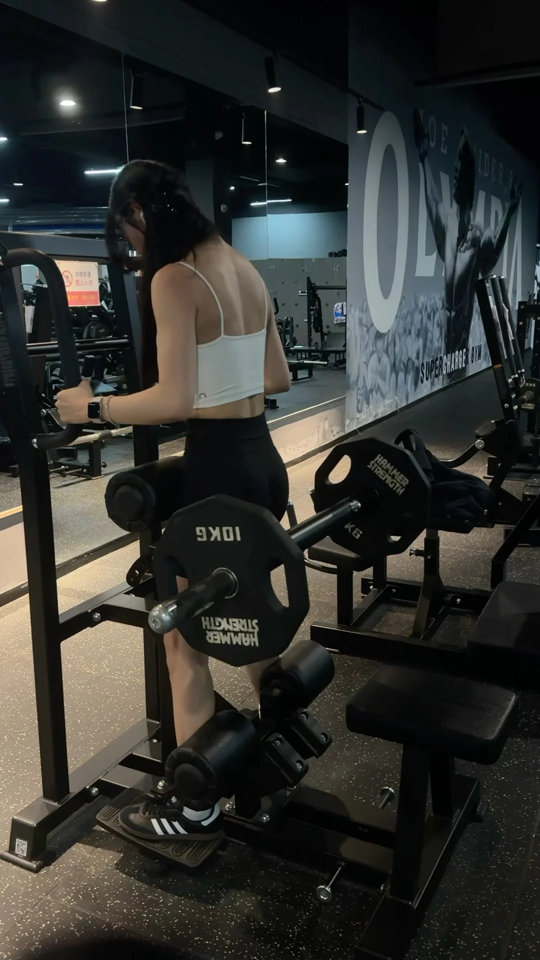 西安自由教练｜周五宜蹲腿