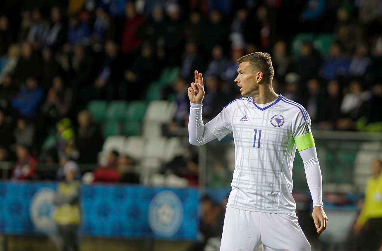 波黑万众盼哲科！世界杯欧洲区附加赛生死战，意大利与波黑即将对决。相比紧张的意大利