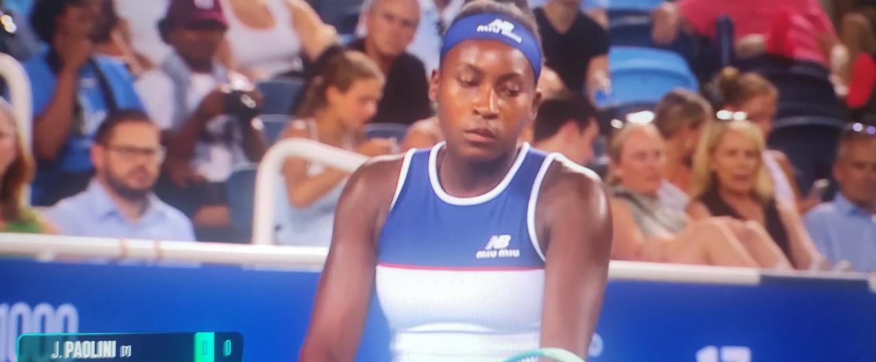 WTA1000辛辛那提网球比赛，保利尼迎战高芙，实力上保利尼处于劣势。