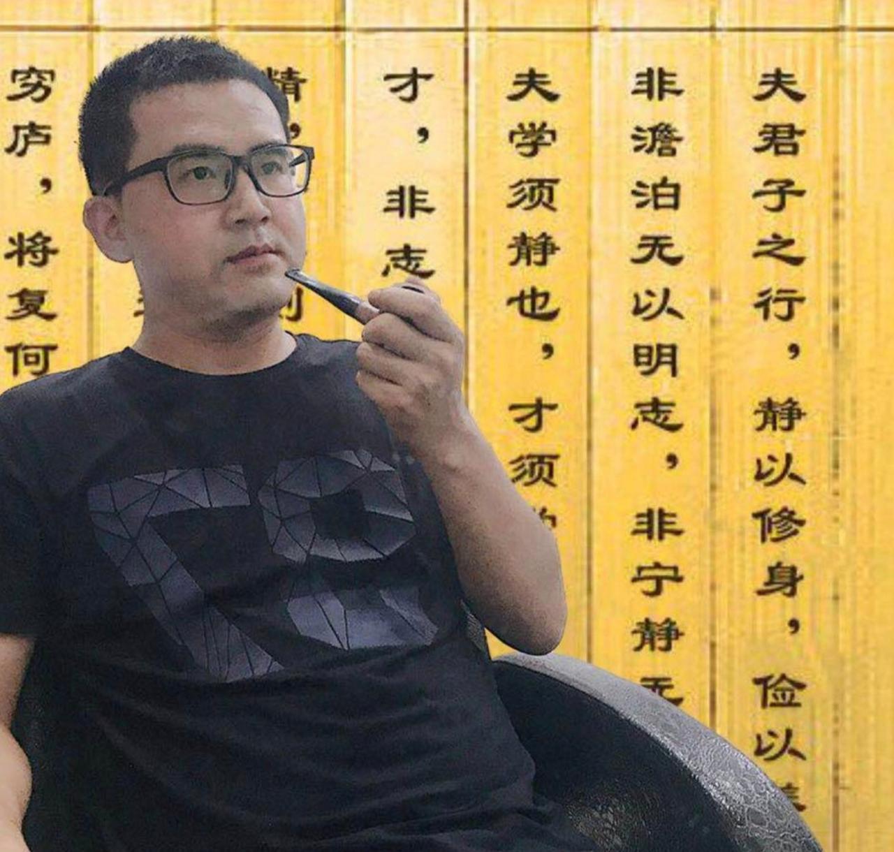 等下午跳水的要失望！梦若神机抽了一根又一根，但还是没等来回调，梦若神机有点绝望了