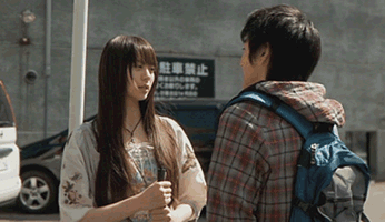 爆笑GIF: 有个这样的女友, 你永远不知道下一刻会发生什么。