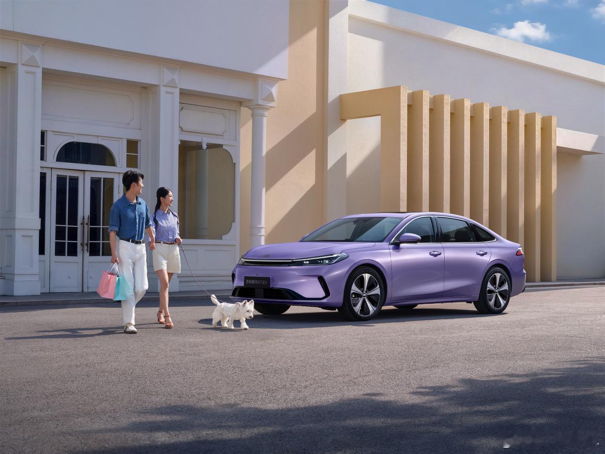 吉利银河A7双车上市!这次，真夯爆了。高管直接甩出一个击穿预期的数字，吉利银河A